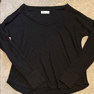 Hollister Black Long Sleeve V-Neck Top